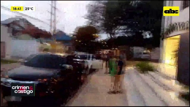 Video: cuatro colombianos fueron detenidos por transportar dólares en una caja fuerte