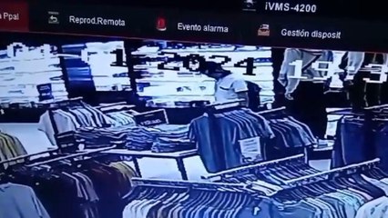 Intento de hurto en el Shopping del Sol