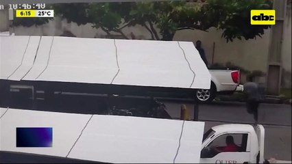 Video: Joven detenido por intentó de robo de moto