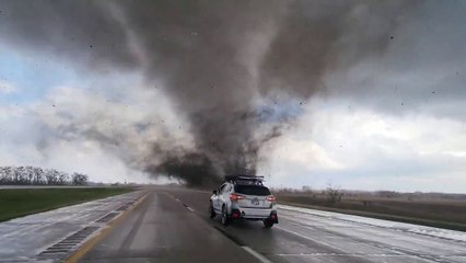 Tornados en Estados Unidos azotan parte de Nebraska