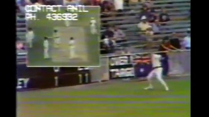 Majid Khan and Mudassar Nazar 7 running runs vs Australia 3rd Test, Melbourne, First Innings December 11 - 15, 1981