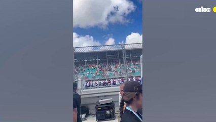 Nadia Ferreira Y Marc Anthony Llegando Al Gran Prix De F1 De Miami