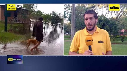 Villa Florida: Familias dejan sus hogares tras inundaciones