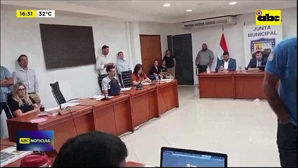 Video: colorados permiten al intendente de Luque evadir por tercera vez la interpelación