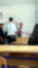 Görüntüler tepki çekti: Liselilerden öğretmene zorbalık!
