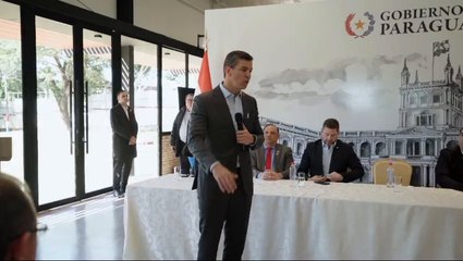 Santiago Peña defiende el copamiento de la ANR