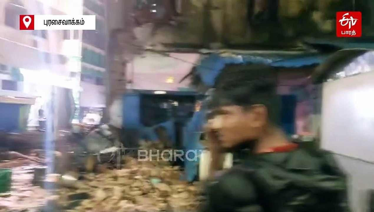நள்ளிரவில் இடிந்து விழுந்த அடுக்குமாடி கட்டடம்;...