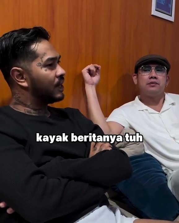 Momen Saat Denny Sumargo Jenguk Onad Ke Tempat Rehab