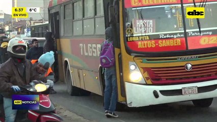 Video: Regulada de buses pese a bajas temperaturas