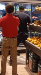 Plicía Roba Carne De Un Autoservicio