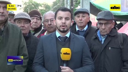 Itaipú: Exobreros instalan “carpa de resistencia”