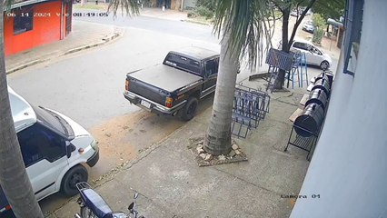 Circuito cerrado del robo de una motocicleta en Luque