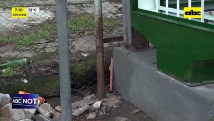 Video: Paradas de buses en total precariedad