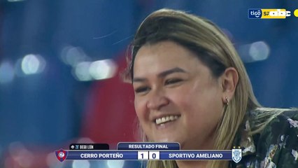 Diego León festejó con sus compañeros de la categoría