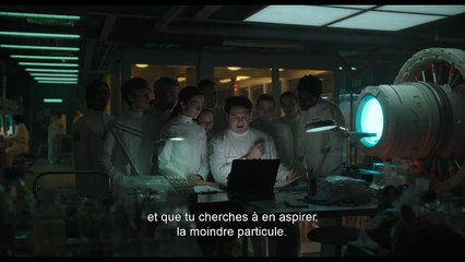 Robert Pattinson prend cher dans la nouvelle bande-annonce de Mickey 17 (VOST)