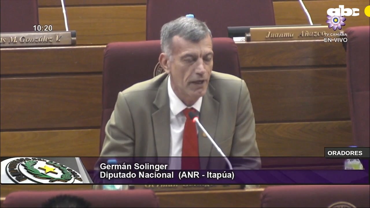Solinger Pide Dejar En Paz A Stroessner