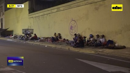 Video: Multisectorial acampa frente al MUVH