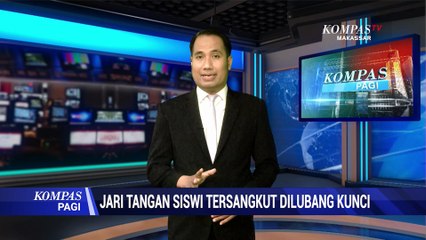 Jari Tangan Siswi Tersangkut Dilubang Kunci