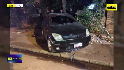 Capiatá: recuperan vehículo robado tras persecución, balacera y una mujer detenida