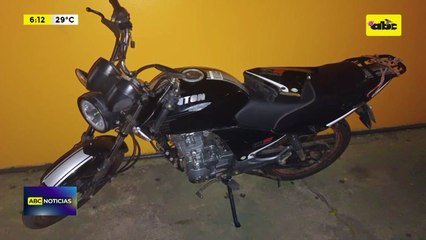 Luque: tras persecución recuperan moto robada