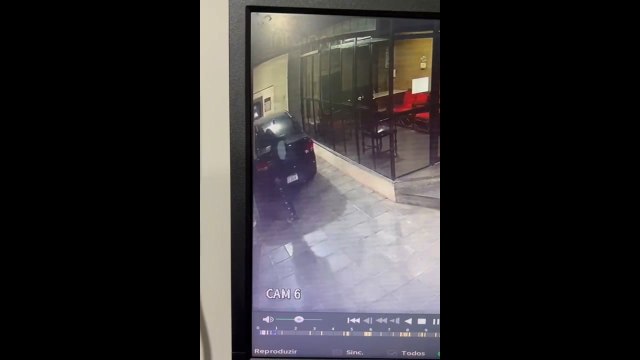 Denuncian masivo ataque de maleantes ante inacción de la Policía en zona del Mercado 4