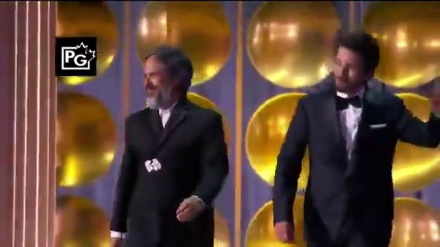 Gael García Bernal y Diego Luna presentaron un premio Emmy en Español