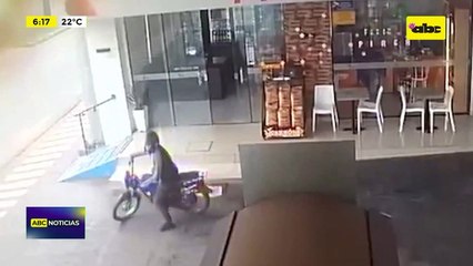 San Lorenzo: motochorros asaltan una estación de servicios