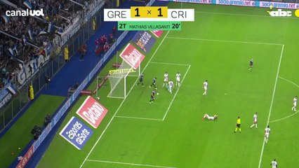 El gol de Mathías Villasanti en la derrota de Gremio en la Serie A