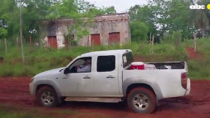 Yuty: grupo de pobladores se manifiesta frente a la comuna para exigir transparencia en construcción vial