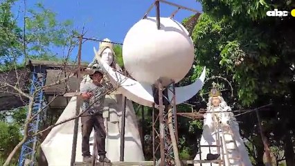 Estatuas gigantes de la Virgen de Caacupé