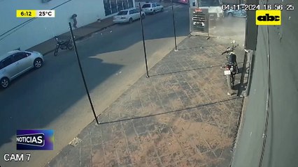 Accidente en Capiatá: camión perdió los frenos y causó varios daños