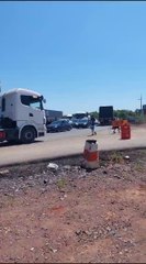 Hinchas Argentinos Dirigen El Tránsito