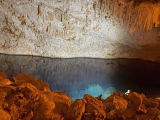 Kirpiyi takip eden çoban keşfetti! “Aynalıgöl”ün zenginlikleri su altı kamerasında