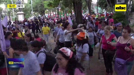 #25N: marcha pide fin de la violencia contra las mujeres