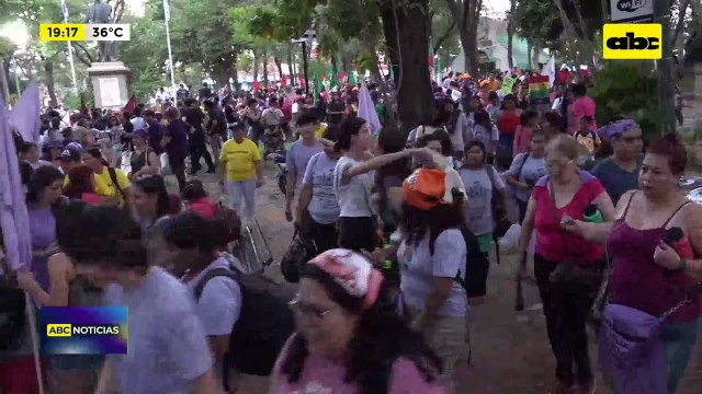#25N: marcha pide fin de la violencia contra las mujeres