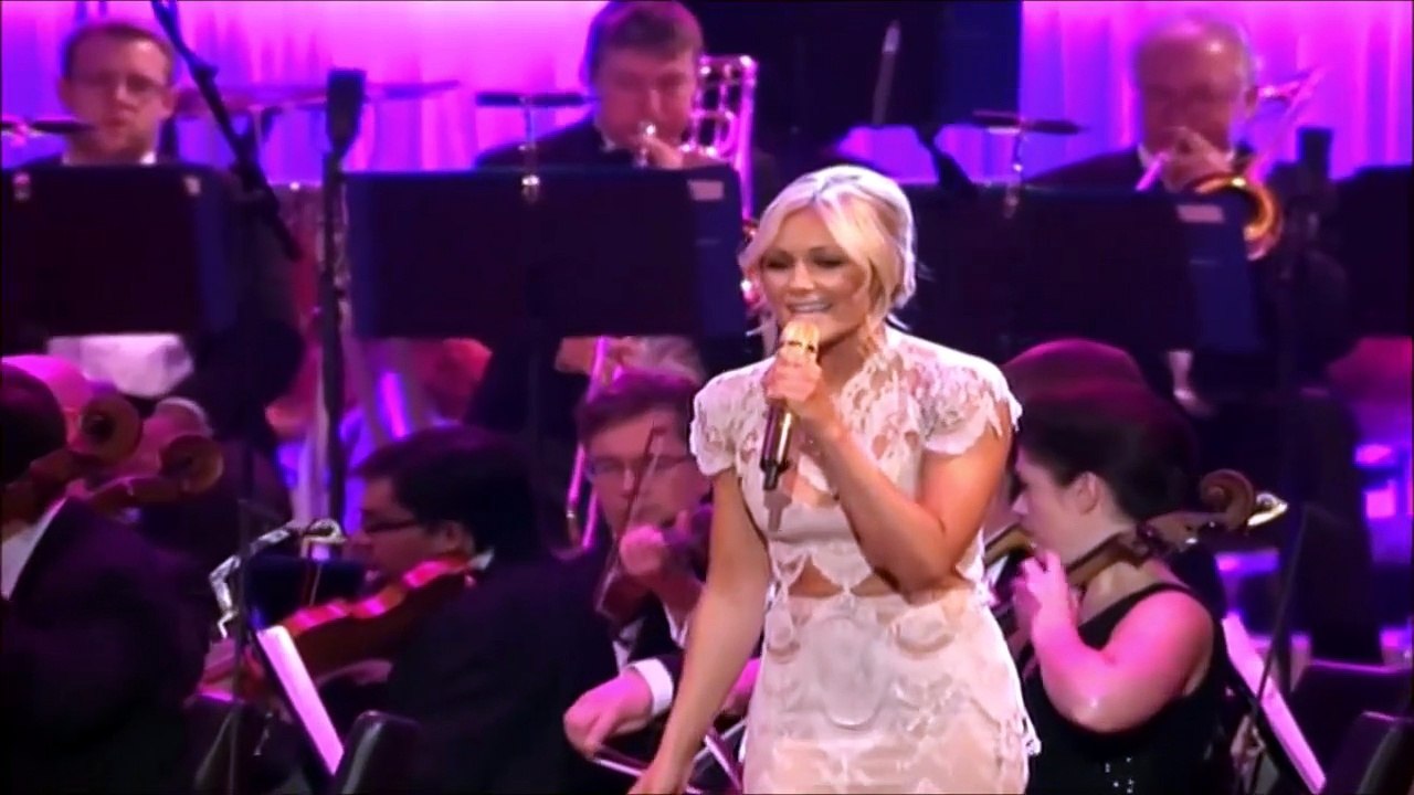 HELENE FISCHER — The Royal Philharmonic Orchestra – Weihnachten — LIVE AUS DER HOFBURG WIEN — (2015)