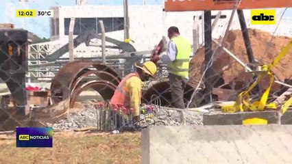 Constructores piden a Peña saldar deudas por USD 100 millones