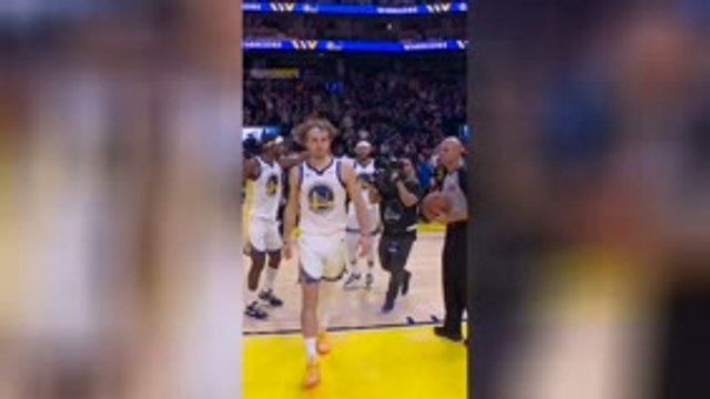 Warriors - Podziemski relance buzzer les Warriors