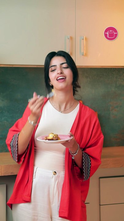 بالفيديو، فطيرة المشمش والبصل والبري