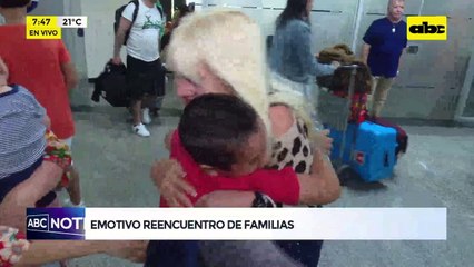 Silvio Pettirossi: emotivo reencuentro de paraguayos que retornan para fiestas