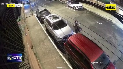 Inseguridad en Asunción: así es como en segundos roban accesorios de vehículos