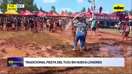 Video: Tradicional fiesta del Tuju en Nueva Londres congrega cientos de personas