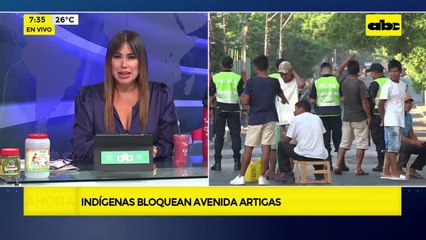 Video: Indígenas vuelven a cerrar la Avda. Artigas y exigen destitución del presidente del Indi