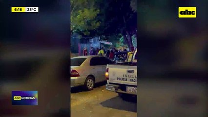 Video: Incidentes entre hinchas y la policía durante previa del partido Cerro y Libertad