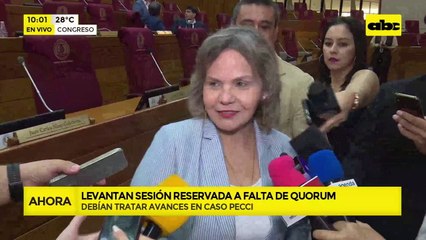 Autoridades se retiraron rápidamente al levantarse sesión por falta de quorum