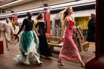 La sfilata Chanel Métiers d’art 2026 a New York