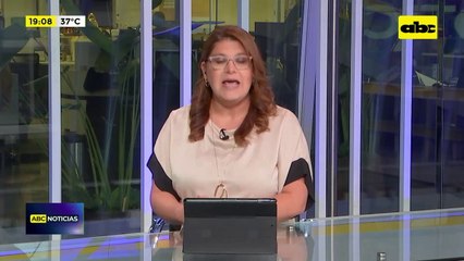 Médicos piden renuncia de la ministra de Salud y diputados plantean interpelación