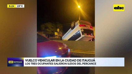 Automóvil vuelca en Itauguá: ocupantes salieron ilesos del percance