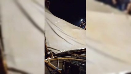 Derrumbe de escenario causó susto en Caacupé
