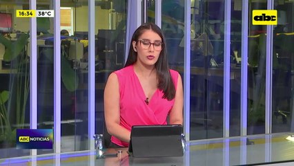 Padres expresan apoyo a directora que denunció “kure caldo” servido a estudiantes